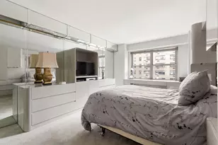 400 E 56th St, New York, NY 10022 - Photo 7