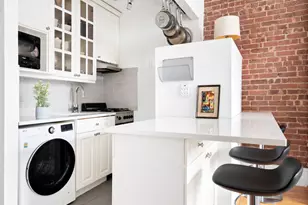 116 W 76th St, New York City, NY 10023 - Photo 15