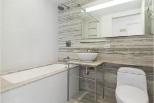 322 W 57th St, New York City, NY 10019 - Photo 5