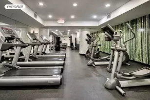 100 W 58th St, New York City, NY 10019 - Photo 15