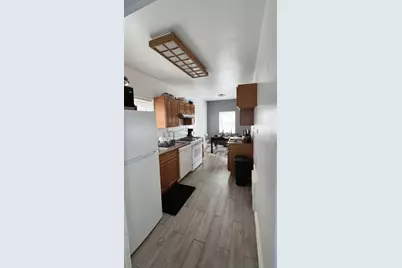 1718 Williamsbridge Road, New York City, NY 10461 - Photo 19