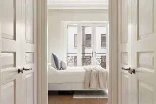 27 E 79th St, New York, NY 10075 - Photo 5