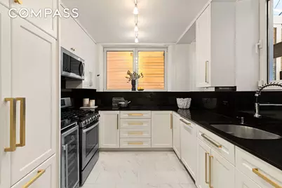 14 E 68th Street #B, New York, NY 10065 - Photo 5