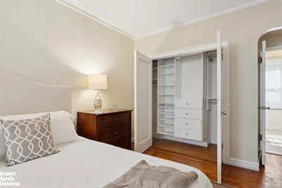 29 W 64th Street #5C, New York City, NY 10023 - Photo 7
