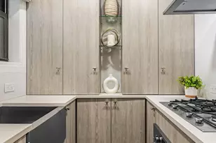 220 E 73rd St, New York City, NY 10021 - Photo 5