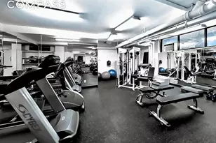 220 E 73rd St, New York City, NY 10021 - Photo 9