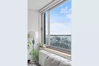 2 S End Avenue #8W, New York, NY 10280 - Photo 5
