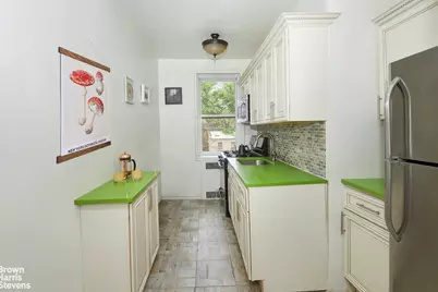 435 Ocean Parkway #3K, Brooklyn, NY 11218 - Photo 3