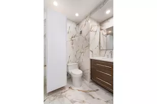160 W 66th St, New York City, NY 10023 - Photo 11