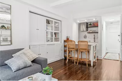 320 E 42nd Street #907, New York City, NY 10017 - Photo 5