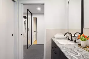 547 W 47th St, New York City, NY 10036 - Photo 5