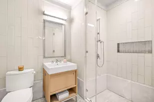 301 E 50th St, New York, NY 10022 - Photo 9