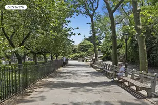 525 East 86th St, New York City, NY 10028 - Photo 17