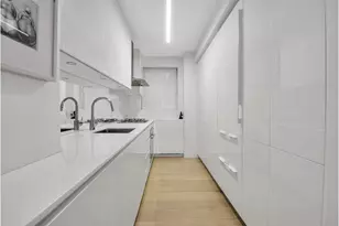 923 5th Ave, New York City, NY 10021 - Photo 5