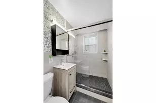 166 E 35th St, New York City, NY 10016 - Photo 5