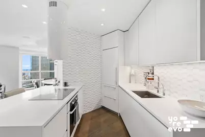 146 W 57th Street #55A, New York City, NY 10019 - Photo 5