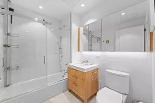 133 Beach 116th St, New York City, NY 11694 - Photo 11