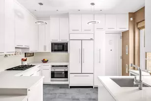 829 Park Ave, New York City, NY 10021 - Photo 7