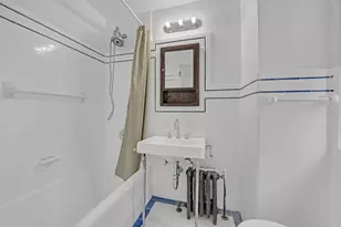 457 W 57th St, New York City, NY 10019 - Photo 7