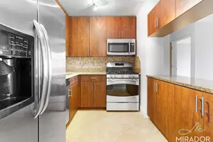 330 E 39th St, New York City, NY 10016 - Photo 3