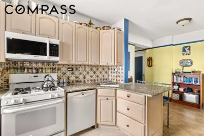 180 Cabrini Boulevard #61, New York City, NY 10033 - Photo 7
