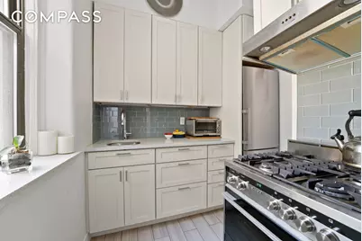 205 W 54th Street #5F, New York, NY 10019 - Photo 3