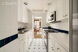 30 E 62nd St, New York City, NY 10065 - Photo 5