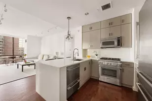 101 W 24th St, New York City, NY 10011 - Photo 3