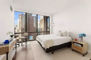 101 W 24th St, New York City, NY 10011 - Photo 9