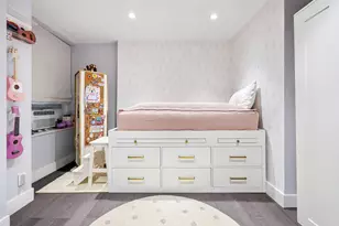 160 W 87th St, New York City, NY 10024 - Photo 11