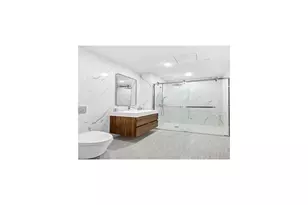 78-29 Austin St, New York City, NY 11375 - Photo 13