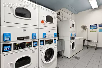 126 W 73rd Street #5C, New York, NY 10023 - Photo 5