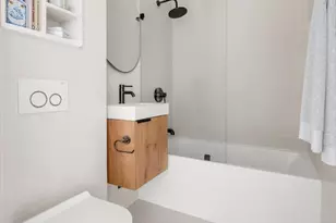 598 Sterling Pl, New York City, NY 11238 - Photo 11