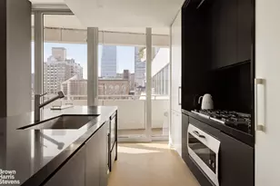 121 E 22nd St, New York City, NY 10010 - Photo 5