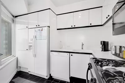 150 W 56th Street #3107, New York City, NY 10019 - Photo 3