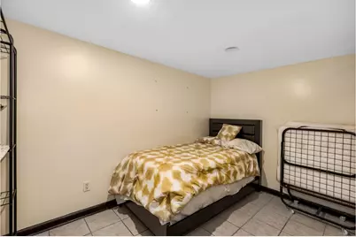 315 E 28th Street, New York City, NY 11226 - Photo 21