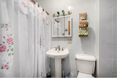 315 E 28th Street, New York City, NY 11226 - Photo 11