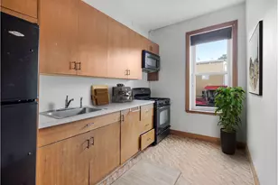 315 E 28th St, New York City, NY 11226 - Photo 17