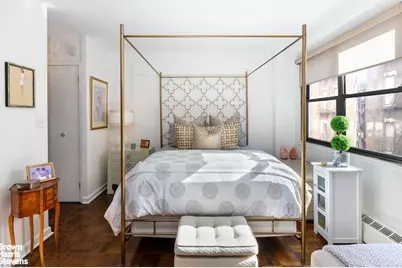 210 E 15th Street #5H, New York City, NY 10003 - Photo 5