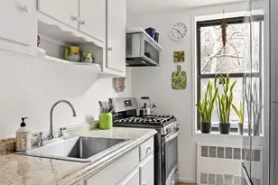 33-46 92nd St, New York City, NY 11372 - Photo 5