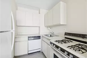 300 W 110th St, New York City, NY 10025 - Photo 5