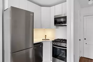 88 Horatio St, New York City, NY 10014 - Photo 9