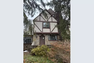 176-15 Croydon Road, New York City, NY 11432 - Photo 9