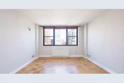 340 E 93rd Street #16B, New York City, NY 10128 - Photo 3