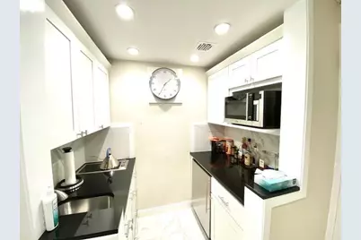 111 E 56th Street #907, New York City, NY 10022 - Photo 5