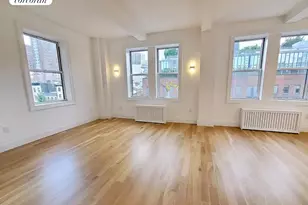 365 W 20th St, New York City, NY 10011 - Photo 5