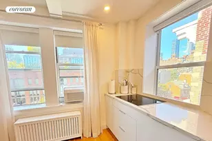 365 W 20th St, New York City, NY 10011 - Photo 11