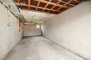 612 17th St, New York City, NY 11218 - Photo 11