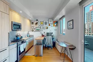 24-16 Queens Plaza S, New York City, NY 11101 - Photo 9