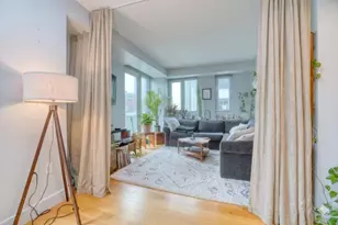 24-16 Queens Plaza S, New York City, NY 11101 - Photo 13